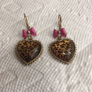 (3/$45) Betsy Johnson earring